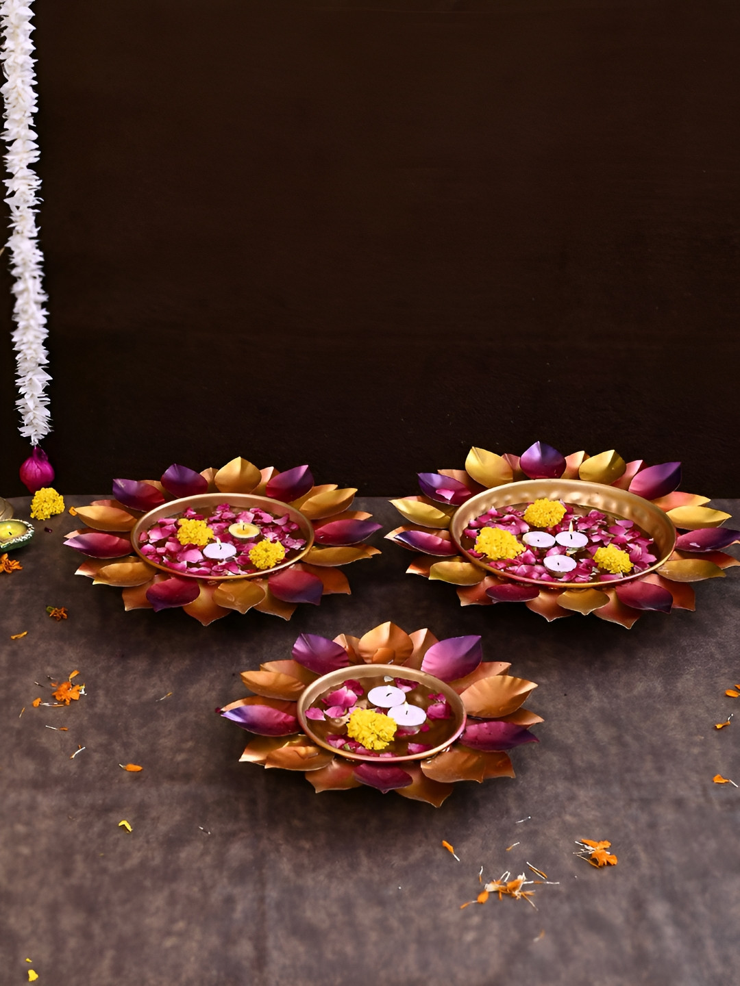 Aapno Rajasthan Gold Toned & Pink 3 Pieces Lotus Shaped Metal Decorative Bowls