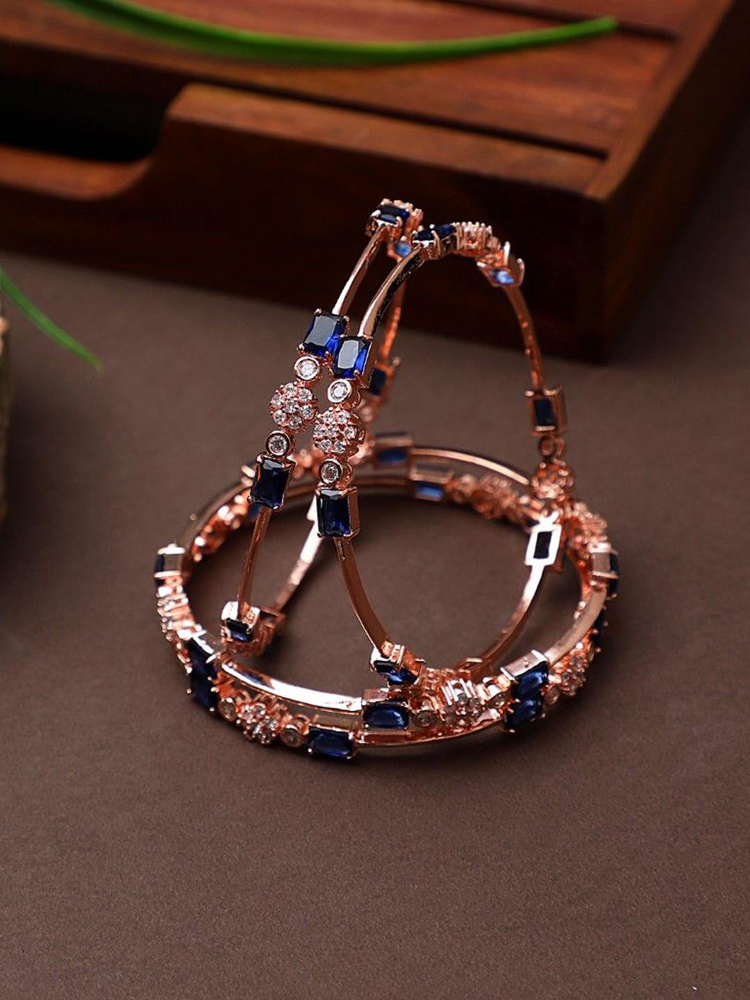 CARDINAL Set Of 4 AD Stone-Studded Bangles