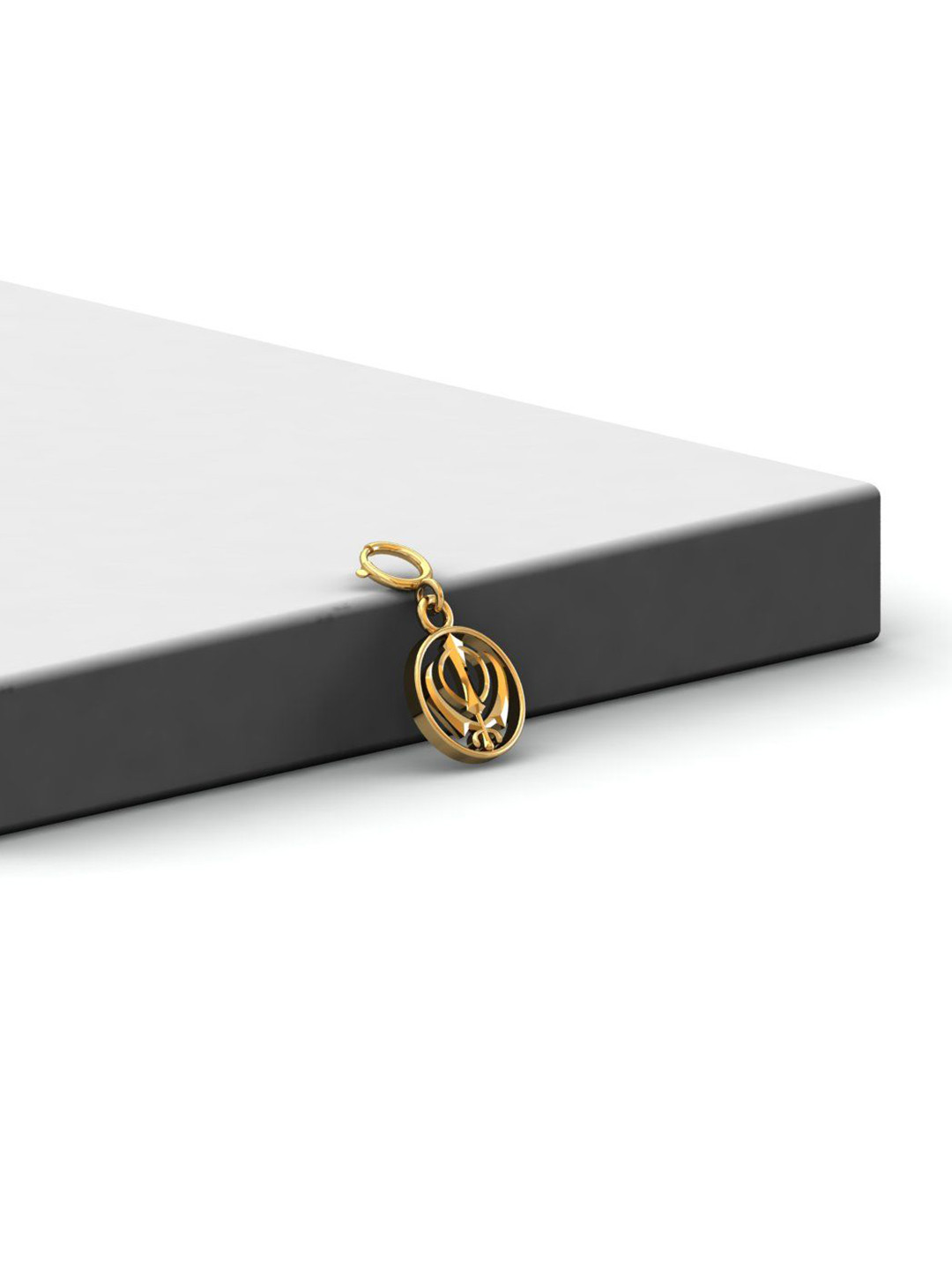 KUBERBOX 18KT Yellow Gold Pendent