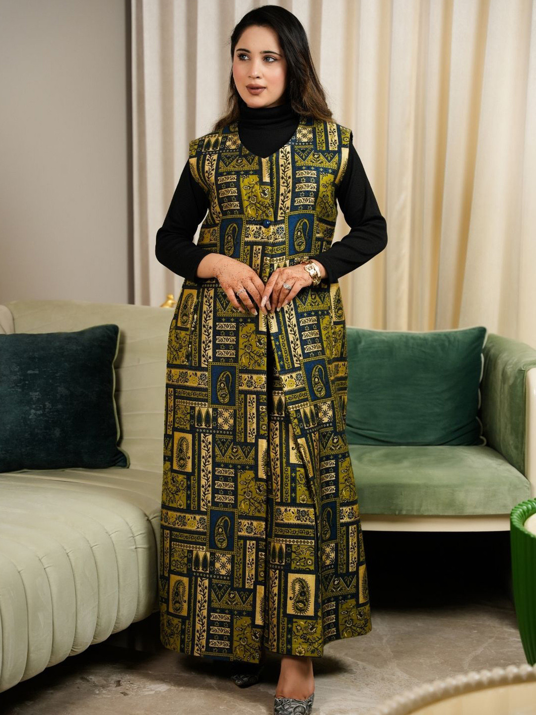 HOUSE OF KIRNA'S WITH LOGO OF HOK Geometric Printed V-Neck Coat With Trouser