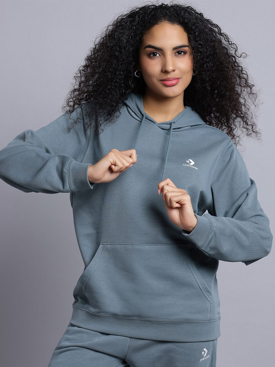 Converse Unisex Go-To Embroidered Star Chevron Standard Fit Pullover Hoodie