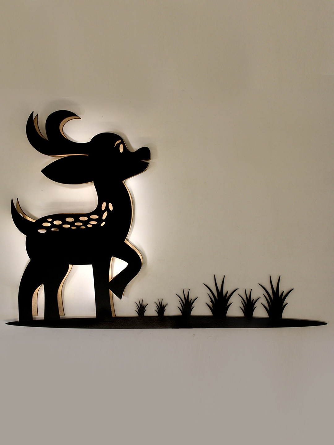 VAH Kya Bat Hai !! Black Textured Abstract Shaped Wooden Battery Operated Night Light