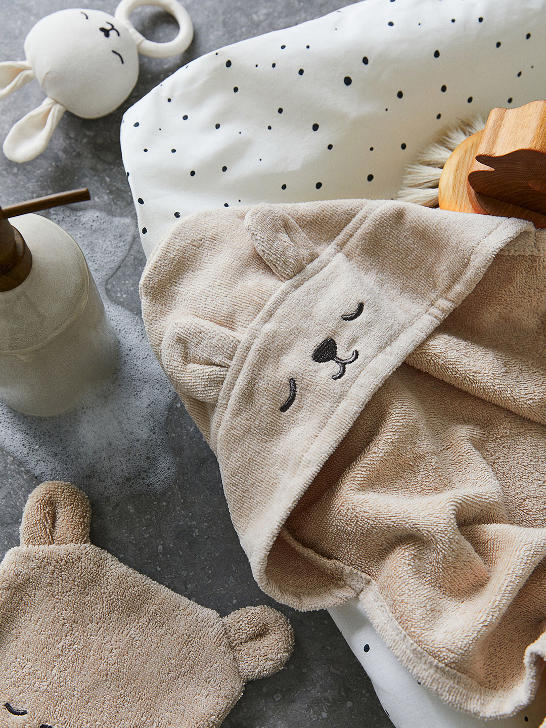 H&M Beige Pure Cotton Animal-Shaped Wash Mitt
