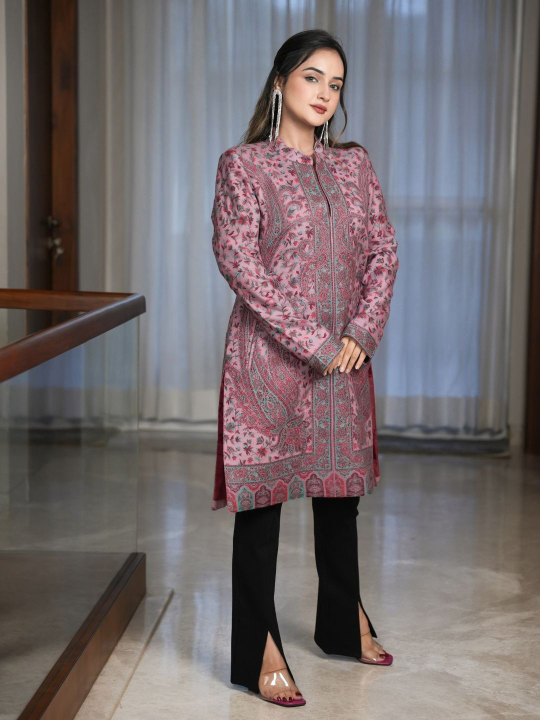 HOUSE OF KIRNA'S WITH LOGO OF HOK Women Floral Printed Embroidered Straight Kurta