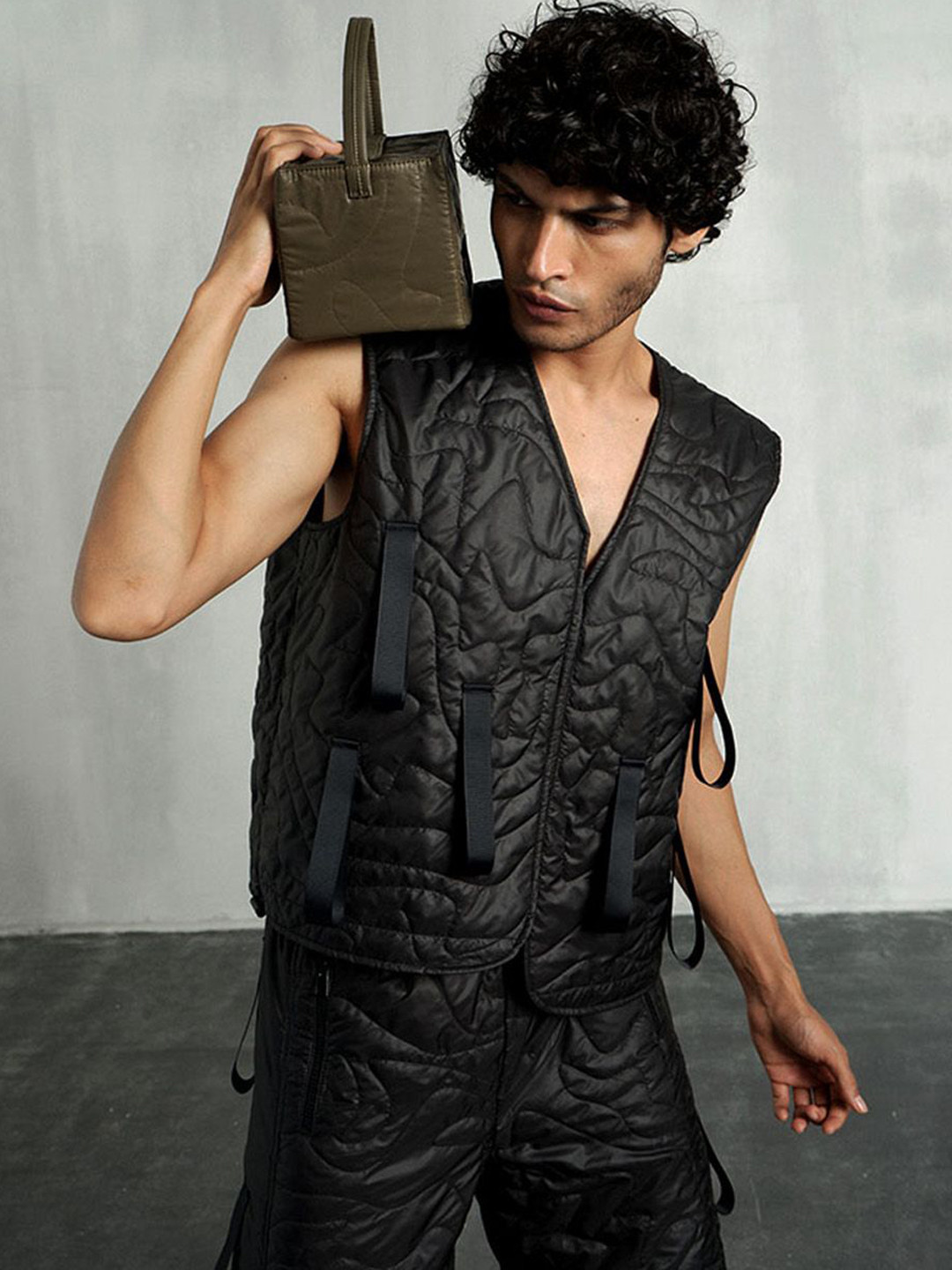 the Misnomer Unisex Collarless Solid Casual Quilted Jacket