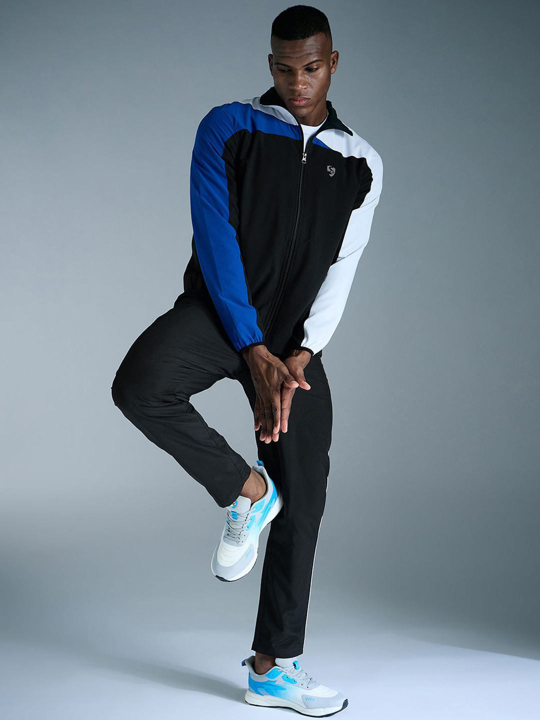 SG  Men Colourblocked Polo Collar Tracksuits