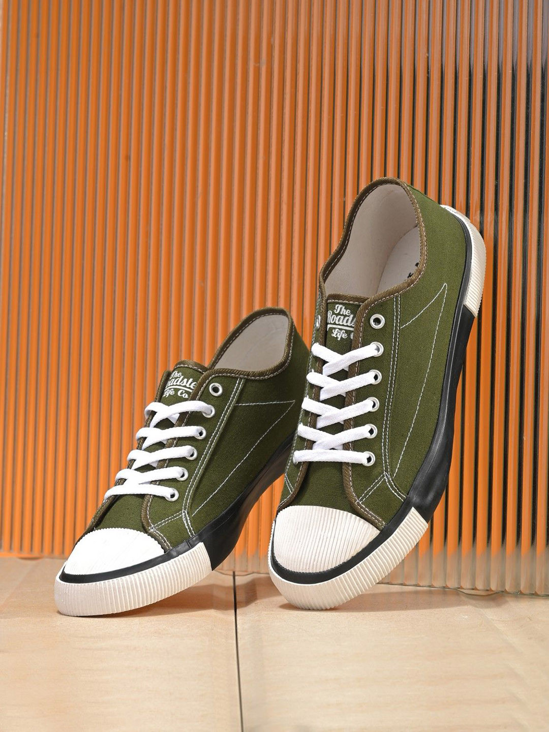 The Roadster Lifestyle Co Men Color blocked Sneakers