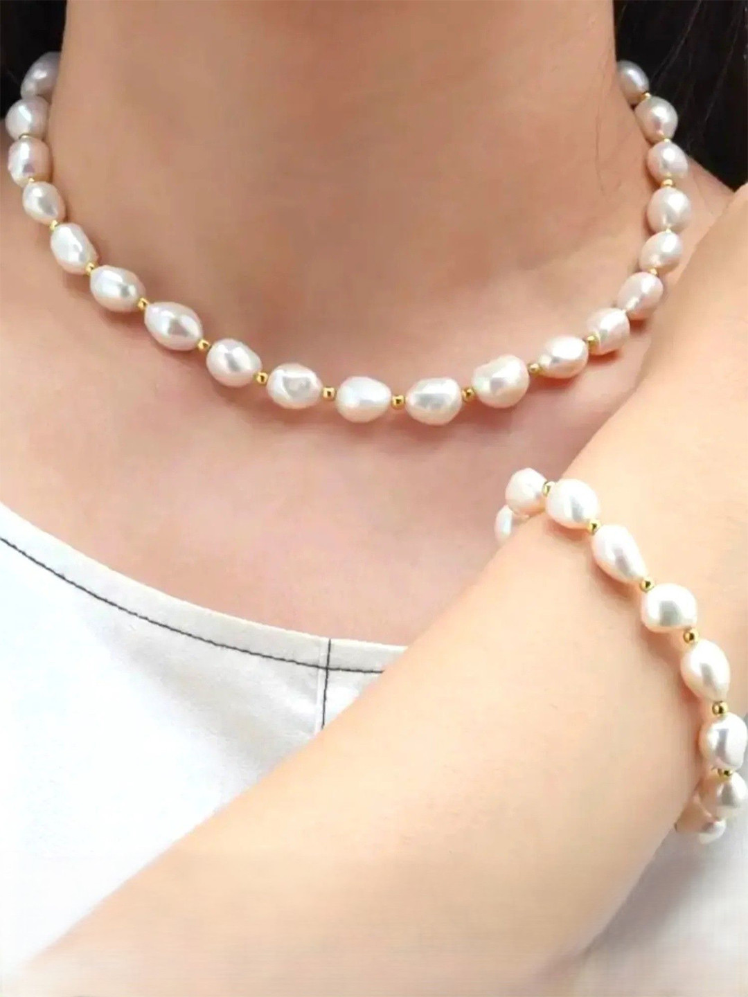 V FASHION JEWELLERY Gold Plated Pearl Beaded Jewellery Set