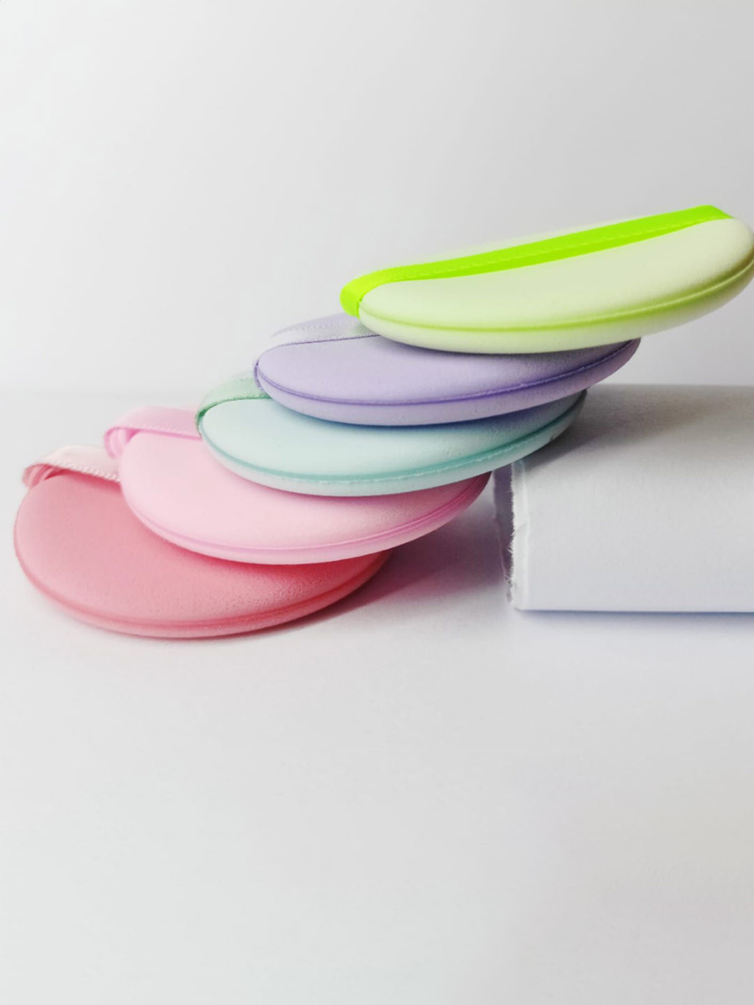 Facejewel Set Of 5 Powder Puff & 3Pcs Mini Sponges With Box