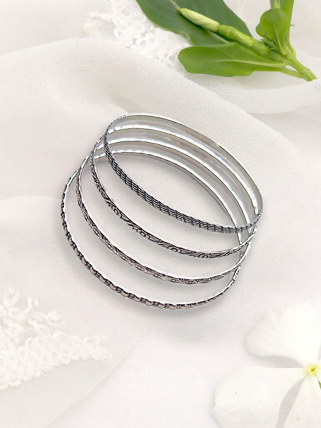 XAGO Le Anuja Set Of 4 Silver Plated Oxidized Bangles