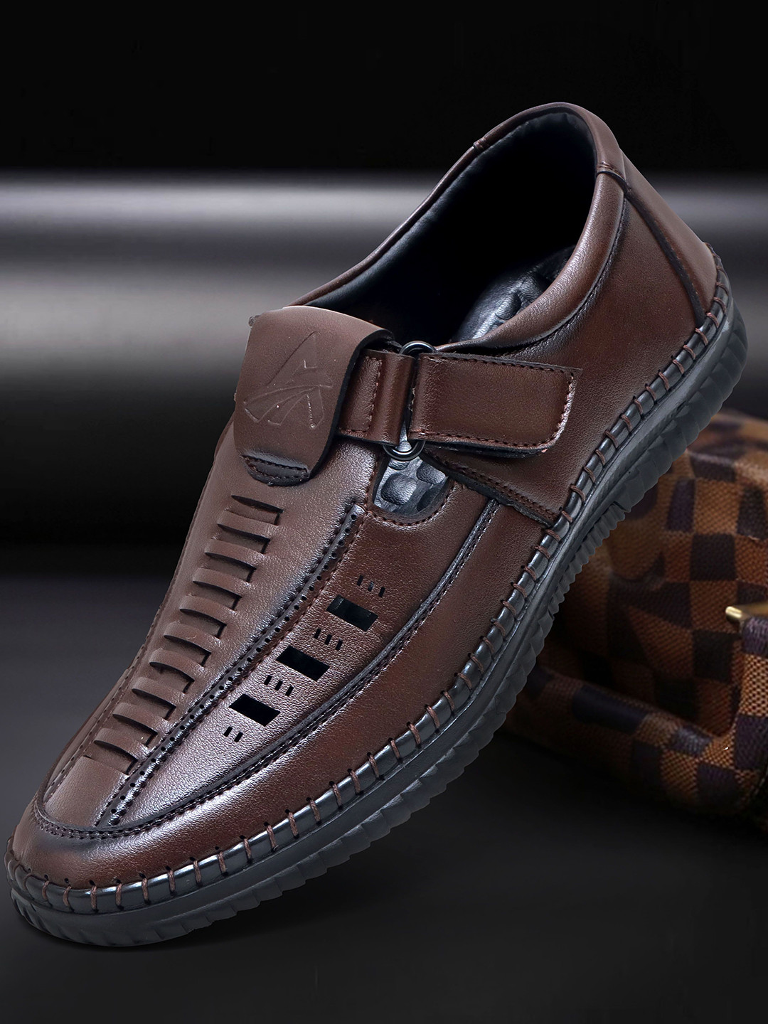 SHUAN Men Round Toe Shoe-Style Sandals