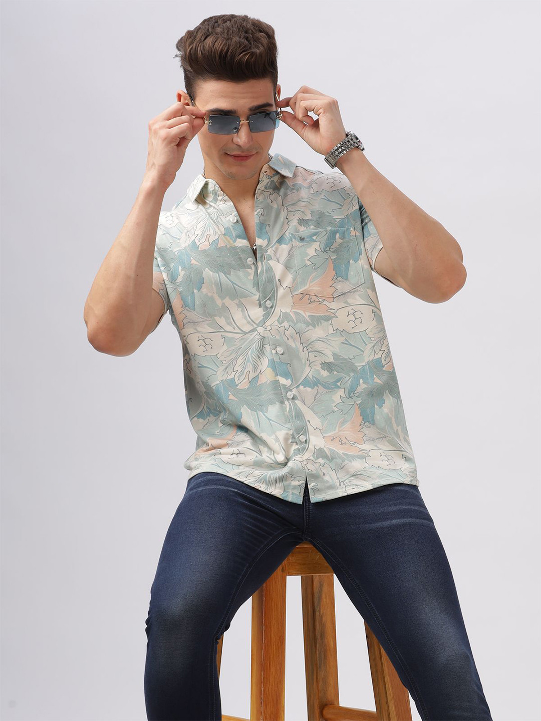 BULLMER Men Standard Spread Collar Floral Printed Cotton Casual Shirt