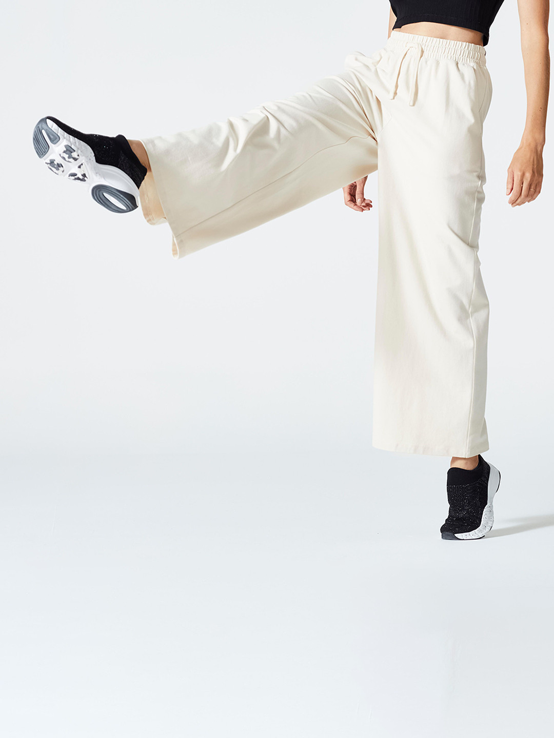 Decathlon Women Cotton Regular Track Pants