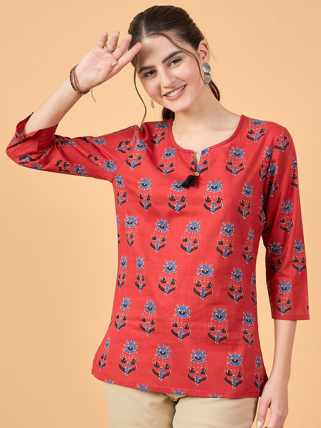 NEESH Women Floral Printed Round Neck Cotton Top