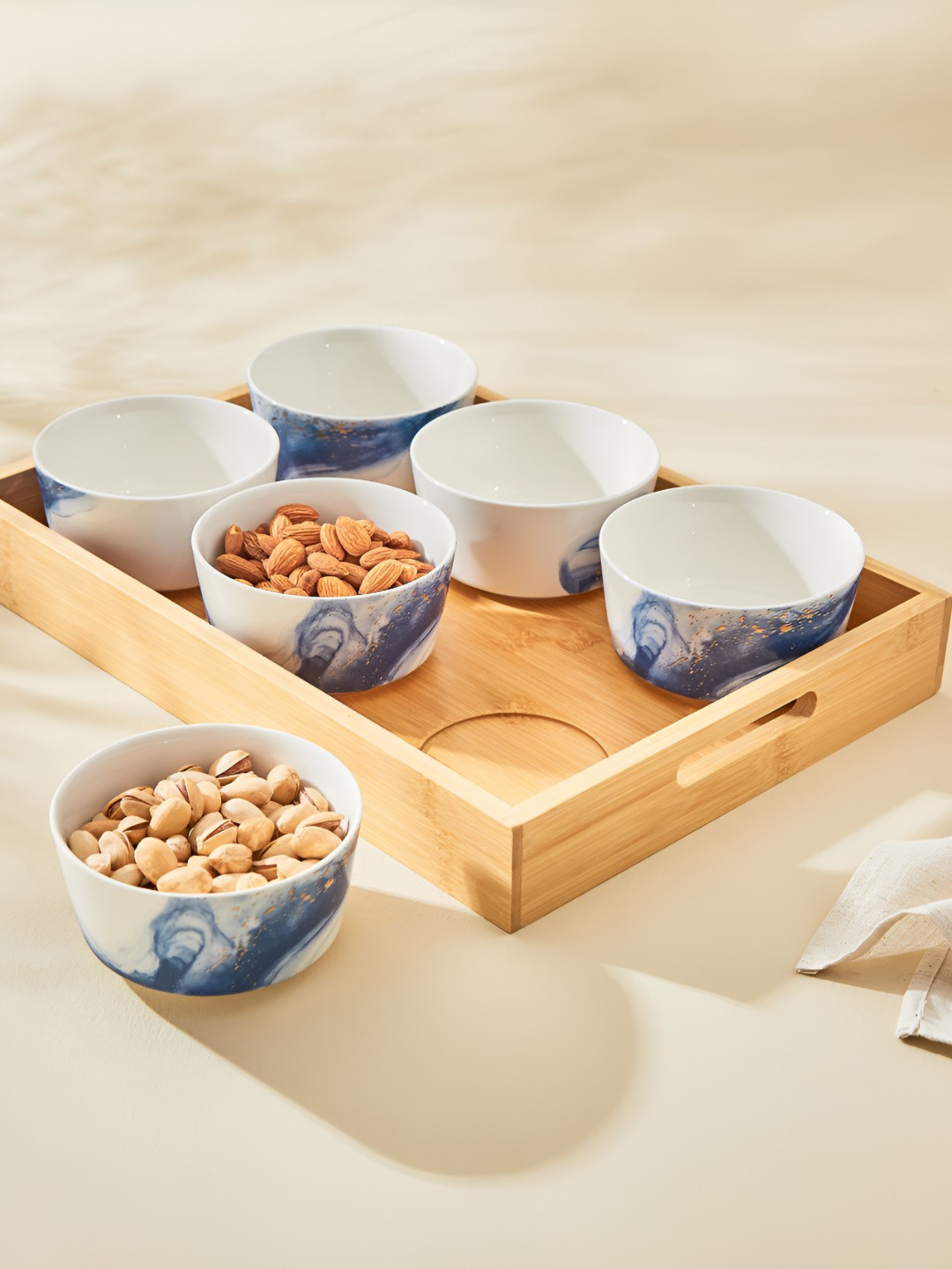 Home Centre Showstopper Hatsu White 6 Pieces Printed Dessert Bowl With Tray 350ml