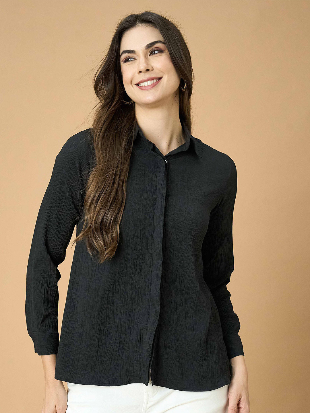 Murcia Women Spread Collar Solid Casual Shirt