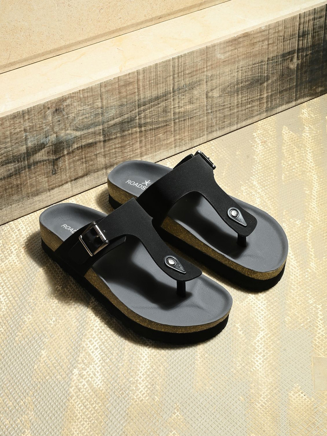 Roadster Men Thong Sandals