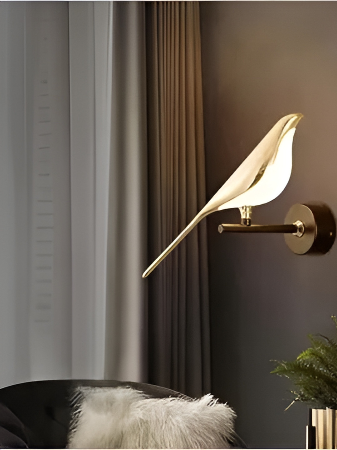 DENICRAAS Black & Gold Toned Metal Contemporary Bird Shaped Shaped Wall Lamp