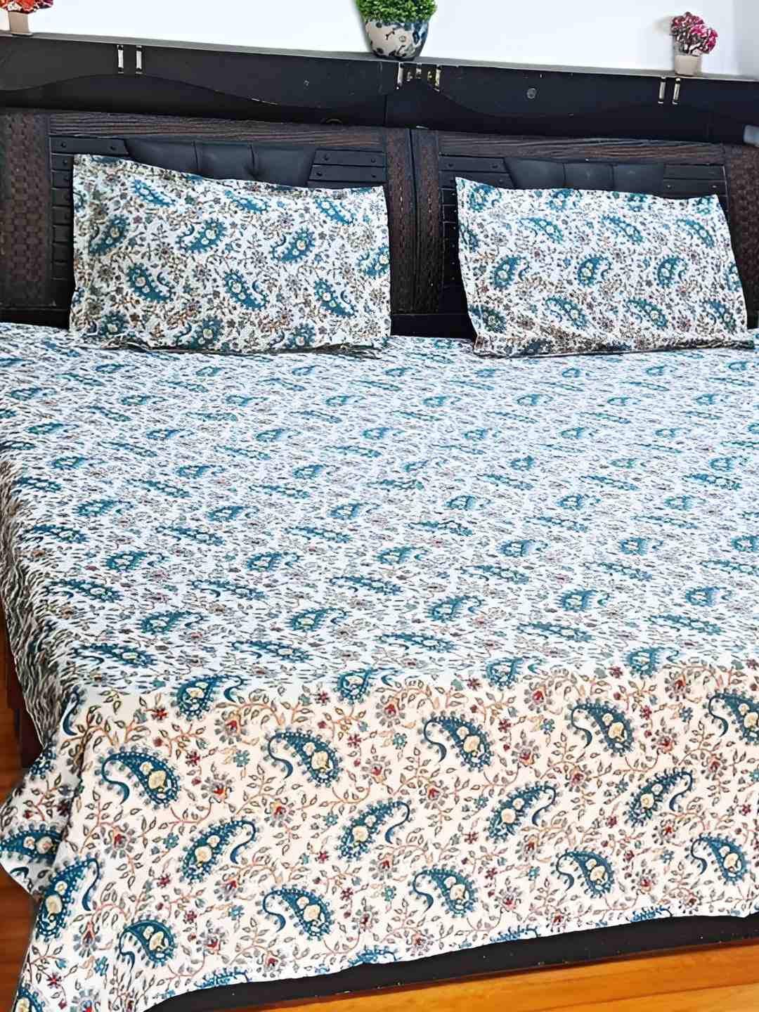 V.R.ENTERPRISES White Paisley Cotton 210 TC Queen Fine Bedsheet with 2 Pillow Covers-250 x 223 cm