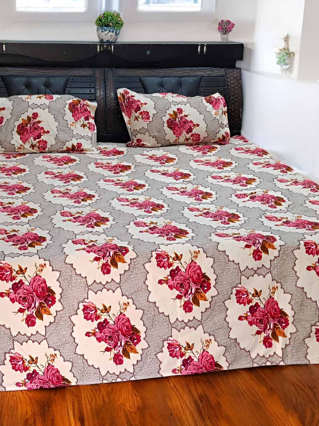 V.R.ENTERPRISES Maroon Floral Cotton 210 TC Queen Fine Bedsheet with 2 Pillow Covers-98 x 88 inches