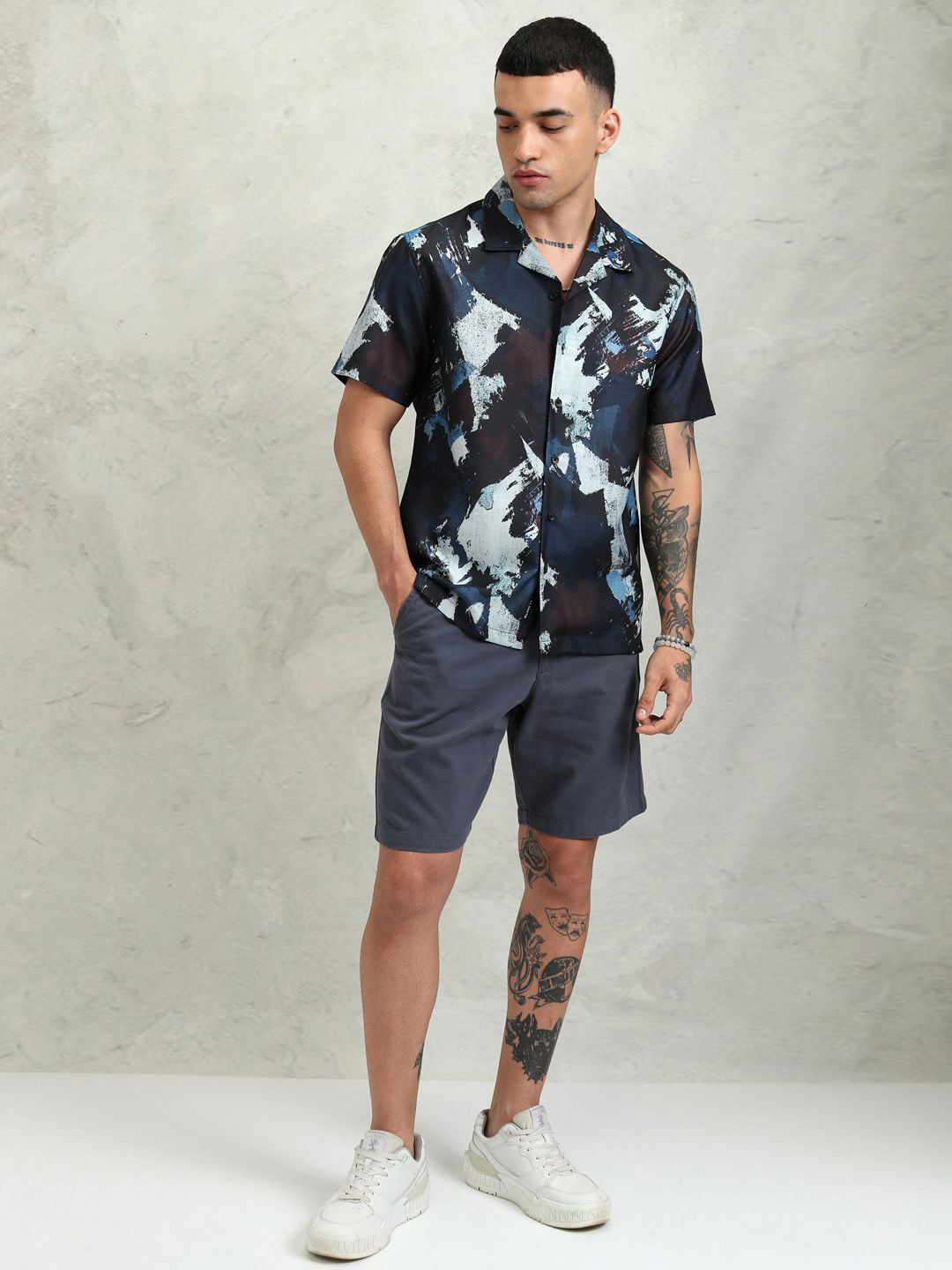 HIGHLANDER Men Muicolor Printed Cuban Collar Relaxed Shirt