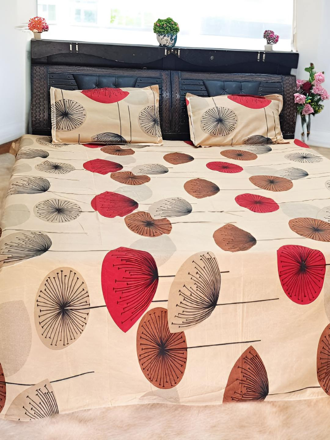 V.R.ENTERPRISES Off White Floral Printed 210 TC Cotton Queen Bedsheet with 2 Pillow Covers