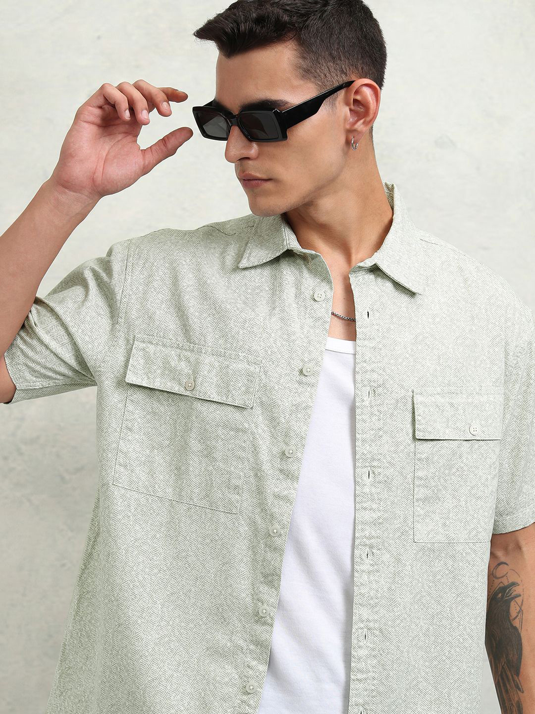 HIGHLANDER Men Olive Printed Utility Pocket Oversized Overshirt