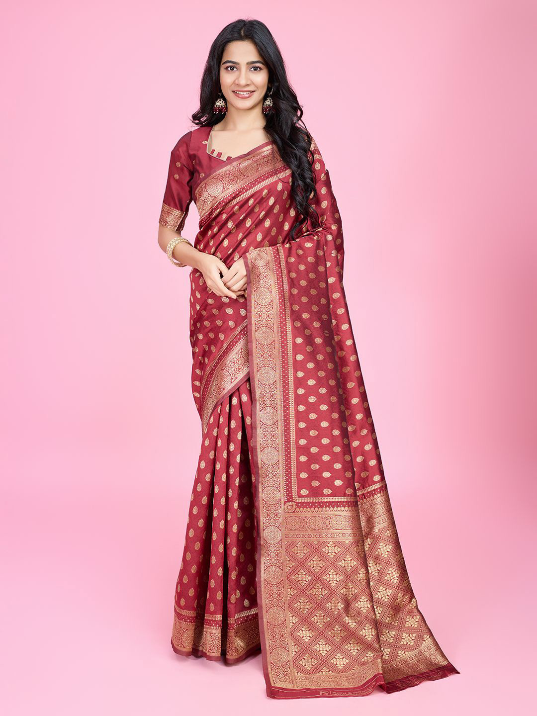 RICH & ROMAN Woven Design Zari Banarasi Saree and matching blouse