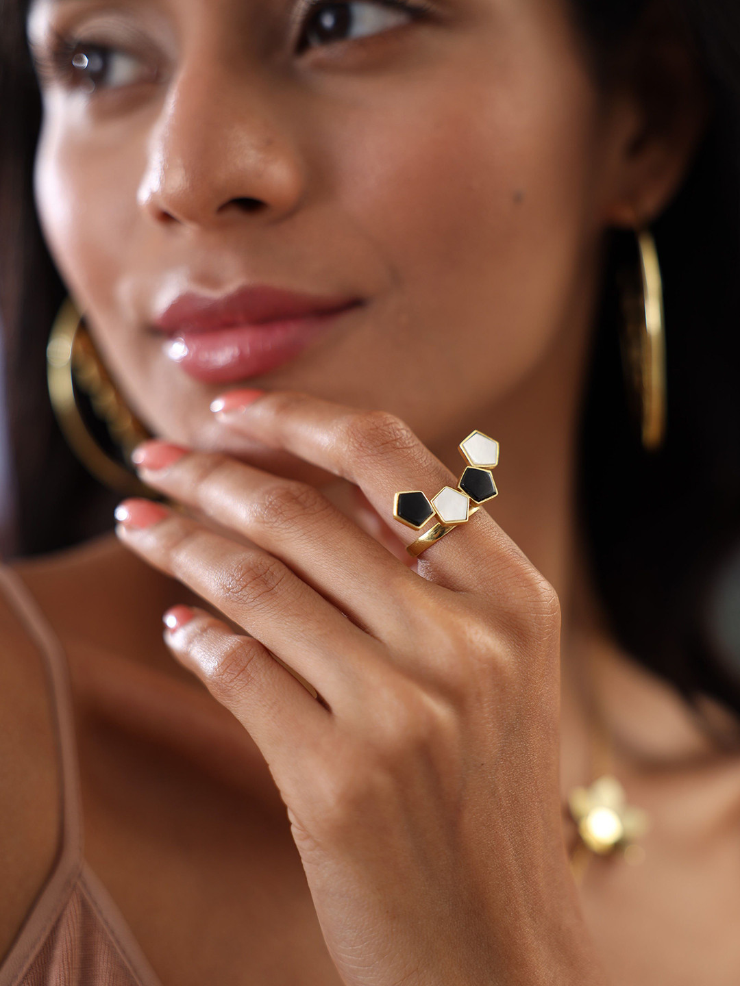 Varnika Arora Gold-Plated Enamelled Finger Ring