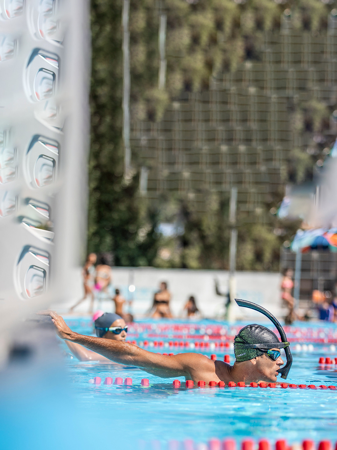 Decathlon NABAIJI - Adult Black Centre Mounted Swimming Snorkel