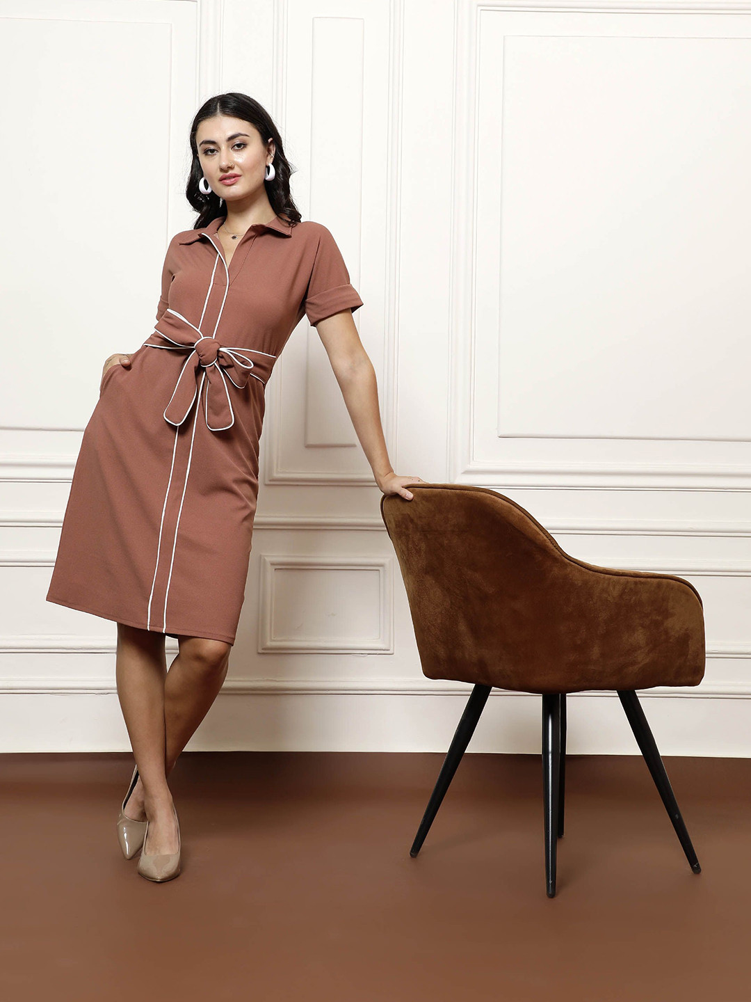 Athena Immutable Women Scuba A-Line solid belted knee length dress