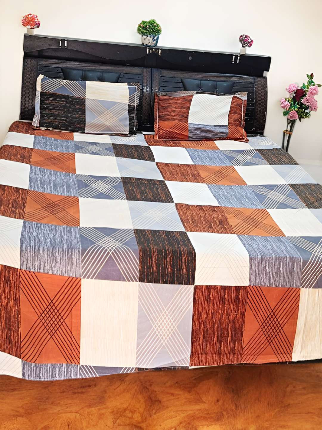 V.R.ENTERPRISES Blue Geometric Cotton 210 TC Queen Fine Bedsheet with 2 Pillow Covers-250 x 223 cm