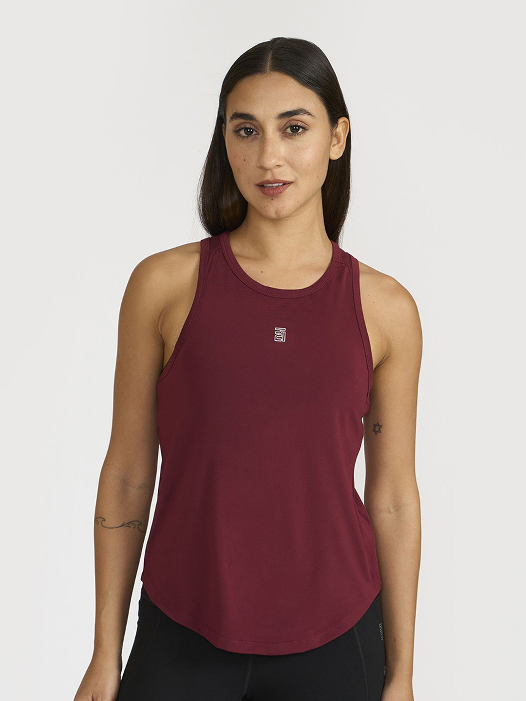 Hunnit Women Zen Round Neck Breathable & Dry Fit Activewear Sports Tank Top