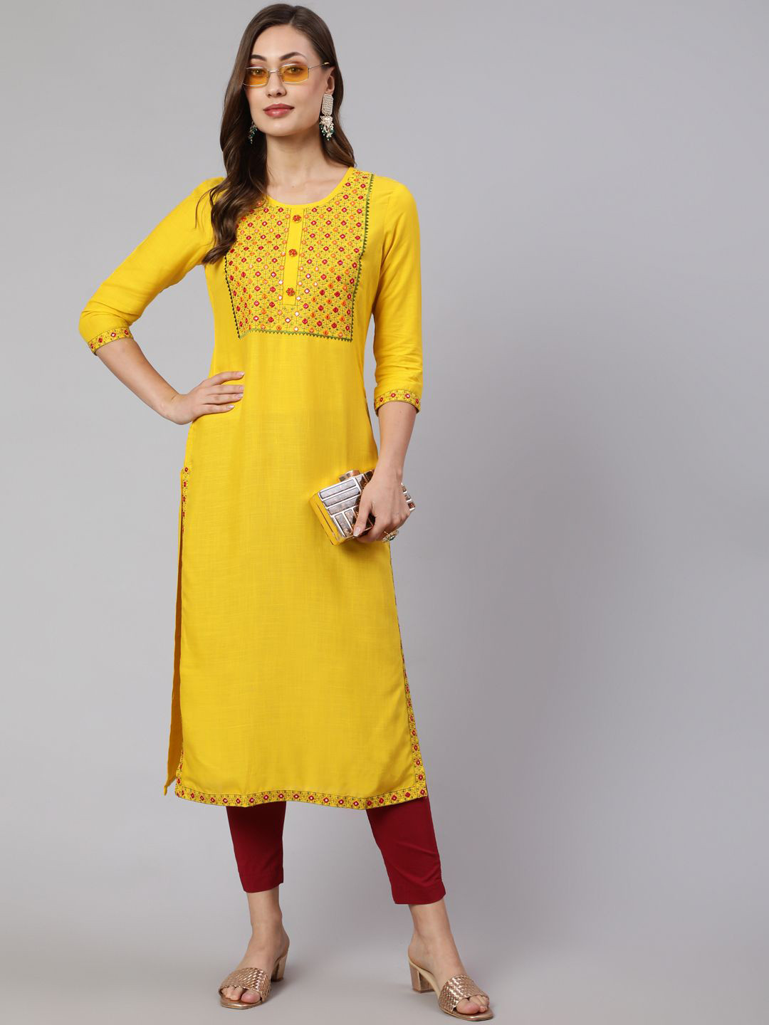 STYLE ANGEL Embroidered Thread Work Round Neck Straight Kurta