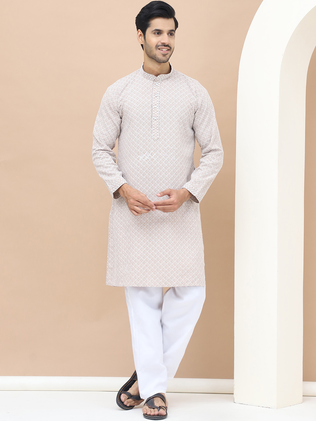 TAG 7 Embroidered Mandarin Collar Thread Work Straight Kurta