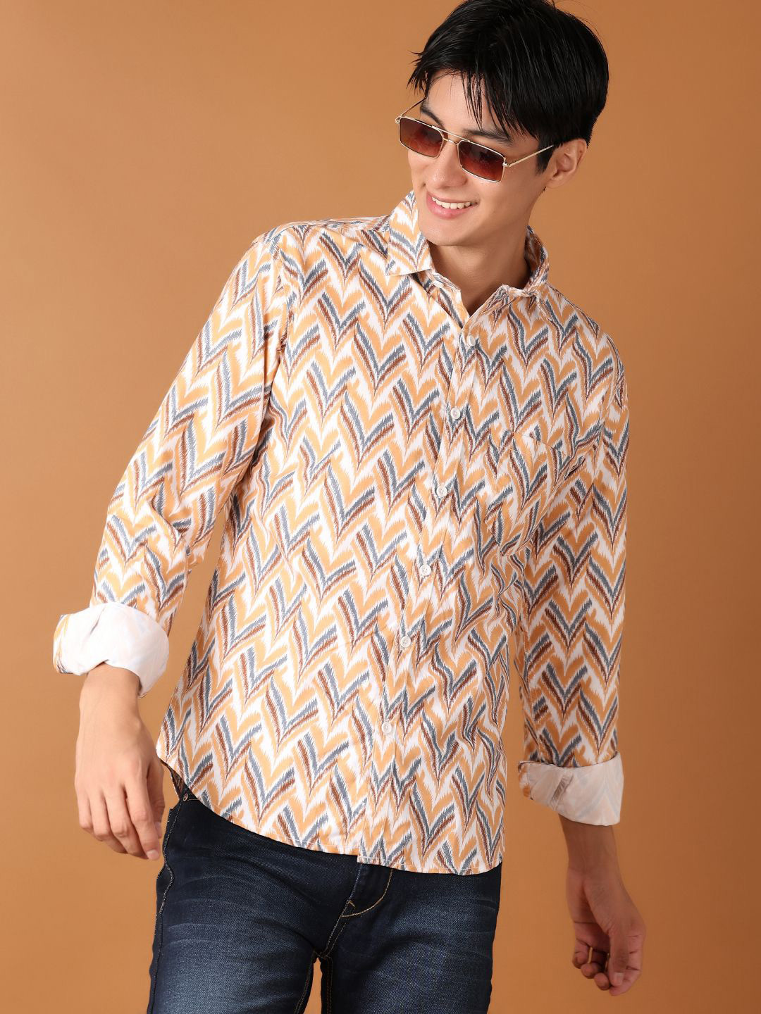 V-Mart Men Classic Spread Collar Chevron Checked Cotton Slim Fit Casual Shirt