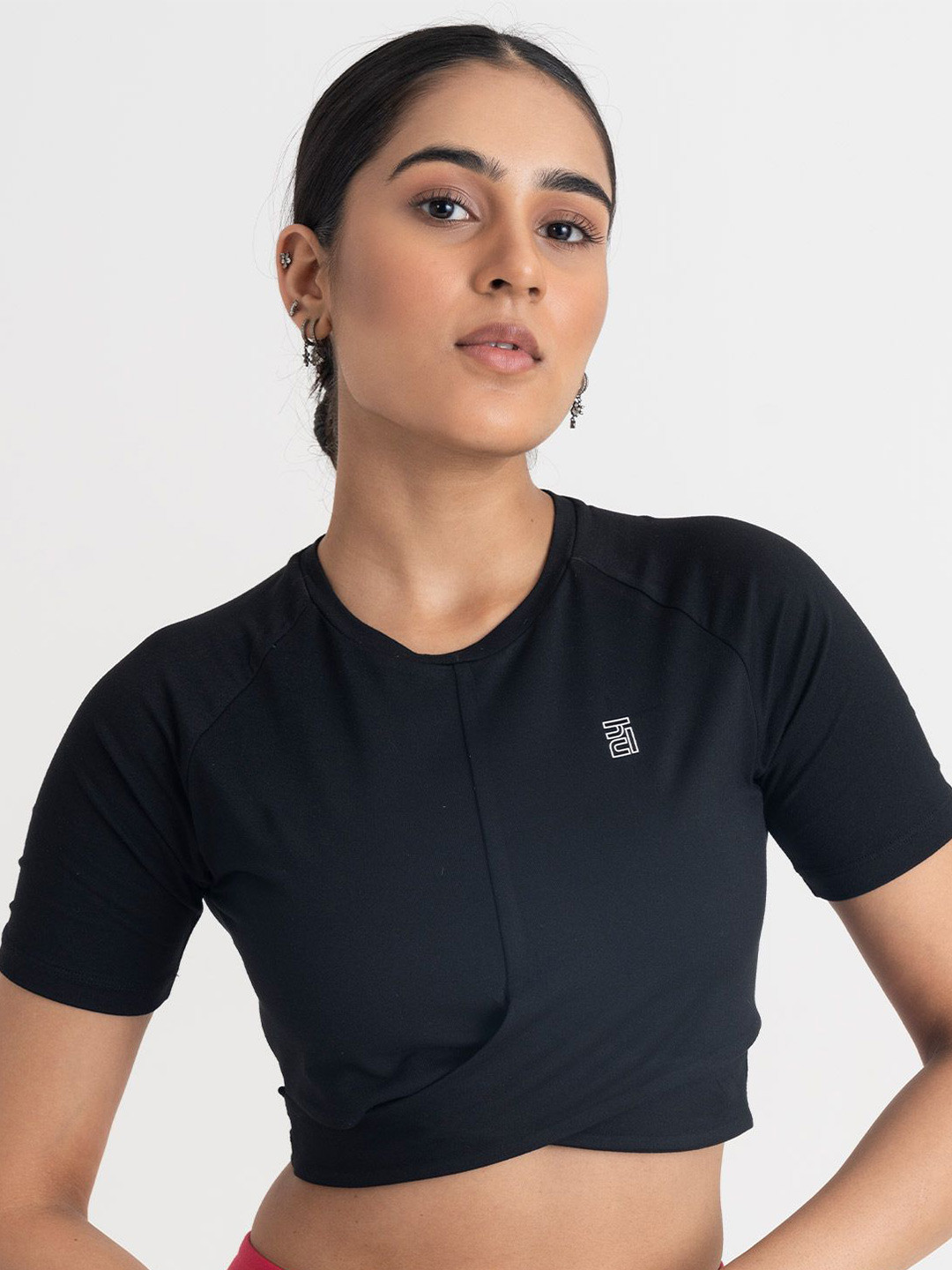 Hunnit Women Zen Front Wrap Stretchable Active Wear Crop Top