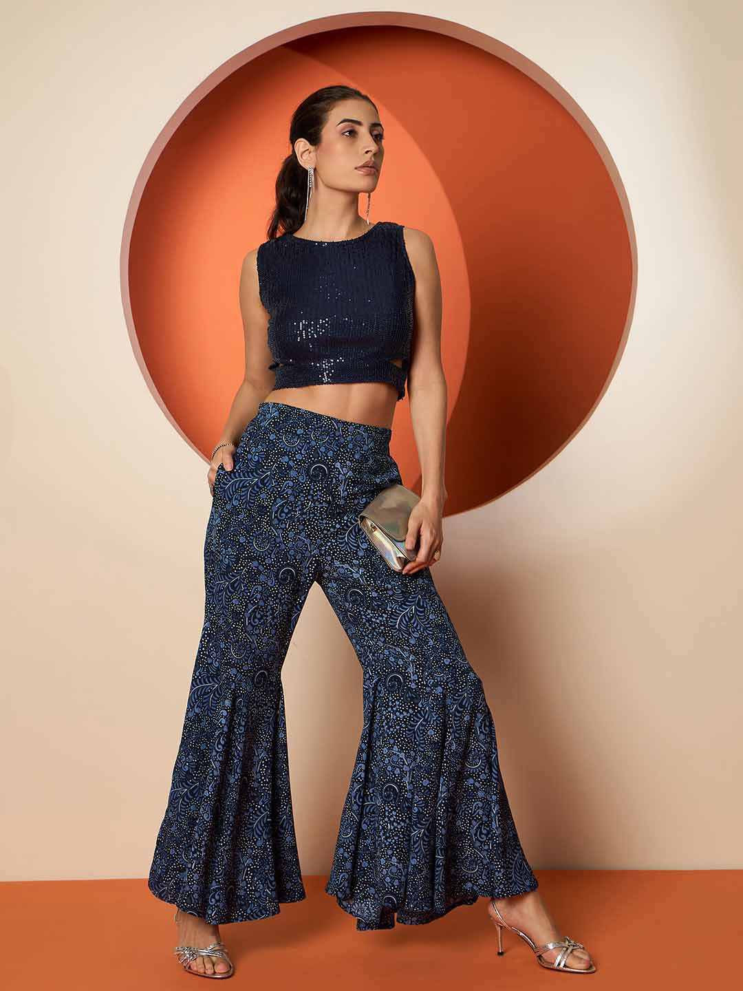 Antheaa Women Printed Smart Trouser