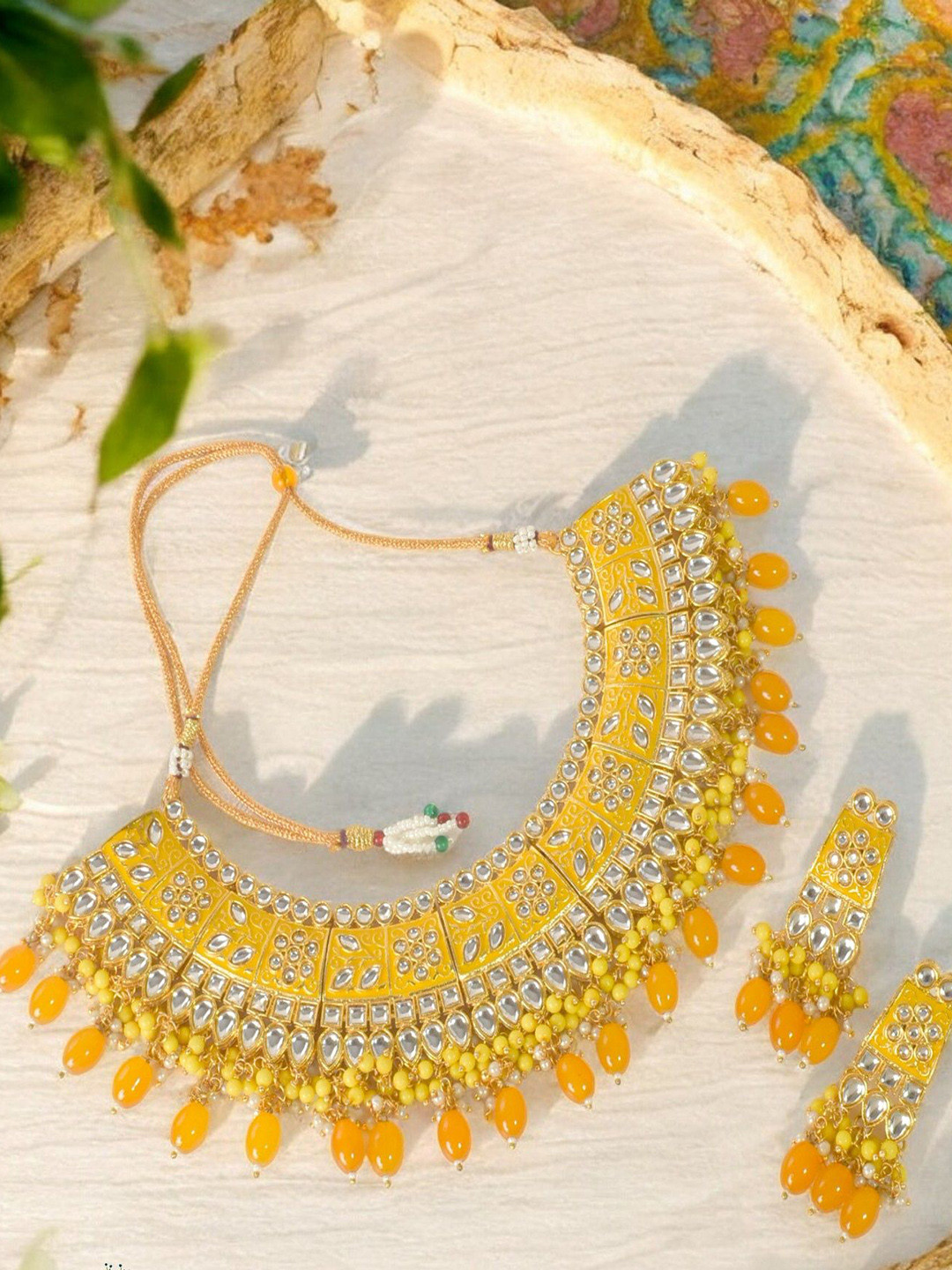 TISHUL JEWELS Gold Plated & Beaded Jewellery Set