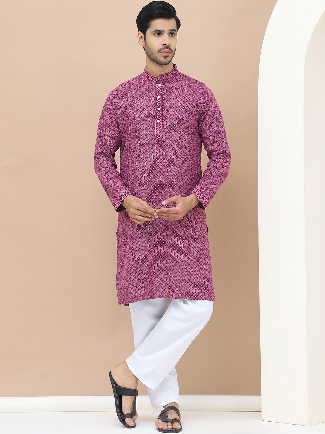 TAG 7 Geometric Embroidered Mandarin Collar Thread Work Straight Kurta