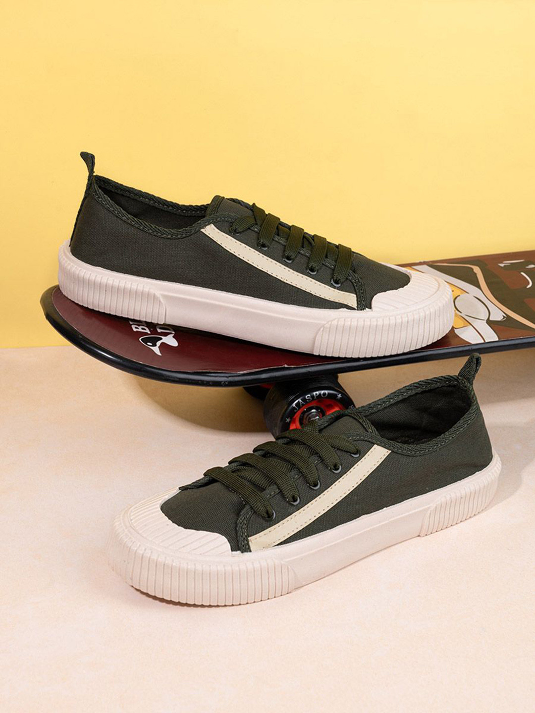 Styli Men Tape Detail Canvas Lace Up Sneakers