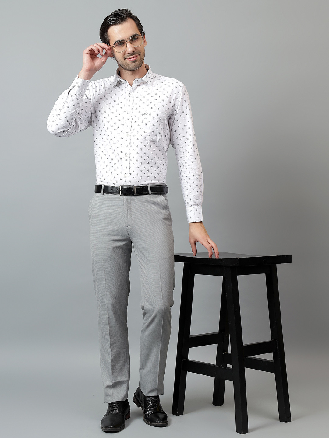 Ostermann Men Textured Formal Trousers