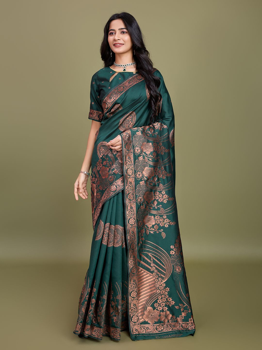 RICH & ROMAN Woven Design Zari Art Silk Banarasi Saree