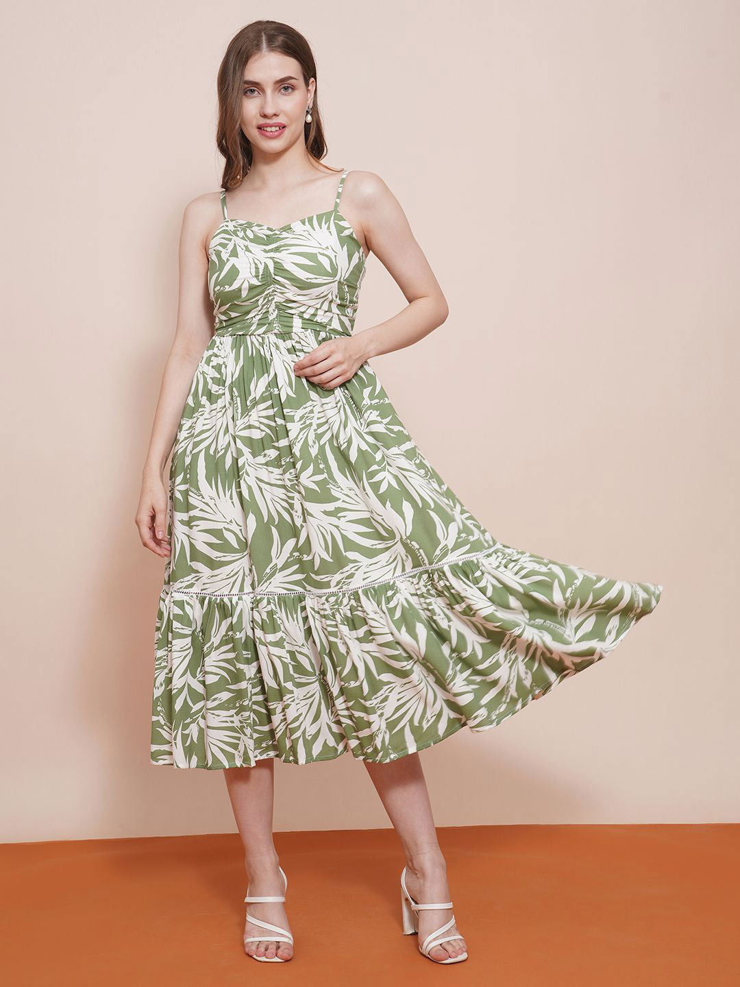 Globus Women Sweetheart Neck Strappy Shoulder Smocked Pleated Fit & Flare Midi Dress