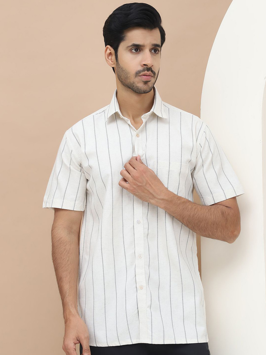 TAG 7 Men Classic Cutaway Collar Vertical Striped Linen Casual Shirt