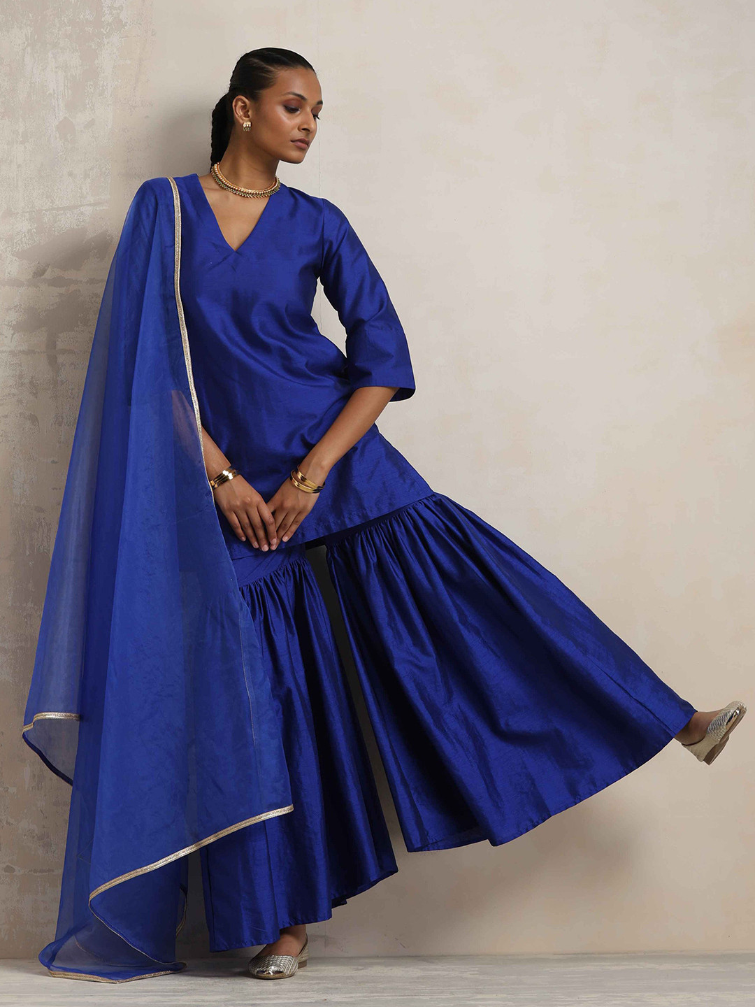 trueBrowns Blue V Neck Straight Kurta with Sharara & Dupatta Set