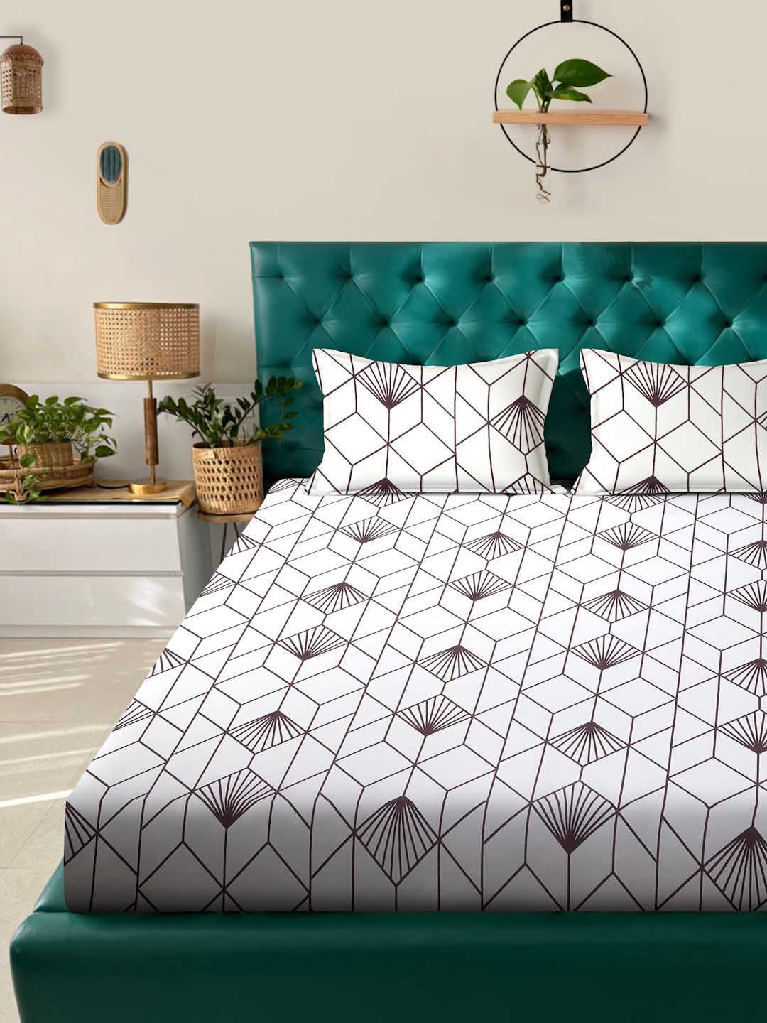 ROSARA HOME Ziva Burgundy Geometric Pure Cotton 144 TC Fitted King Bedsheet with 2 Pillow Covers-108 x 108 inches
