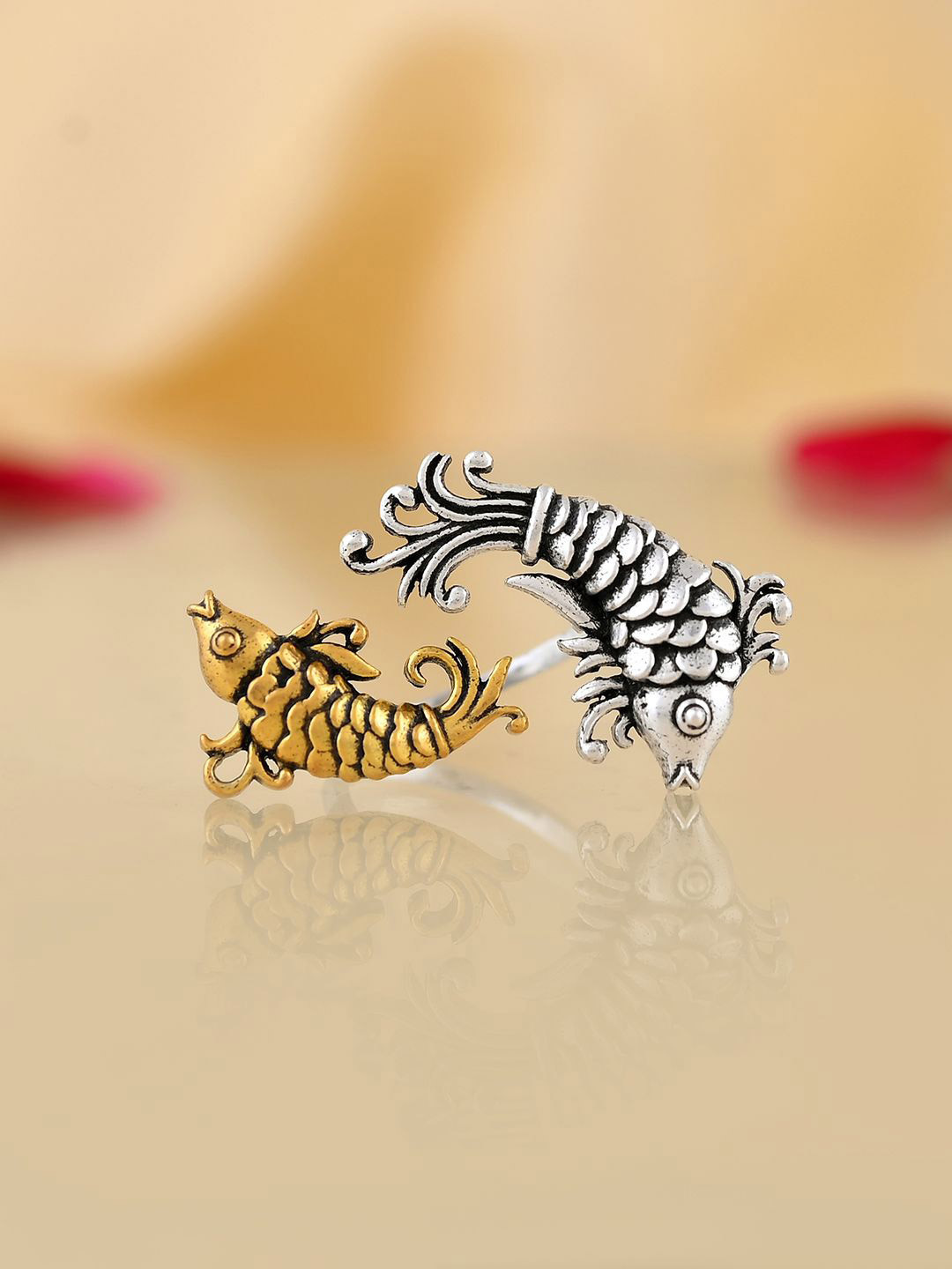 Voylla Silver-Plated Qasbah Matsya Oxidised Two Tone Finger Ring