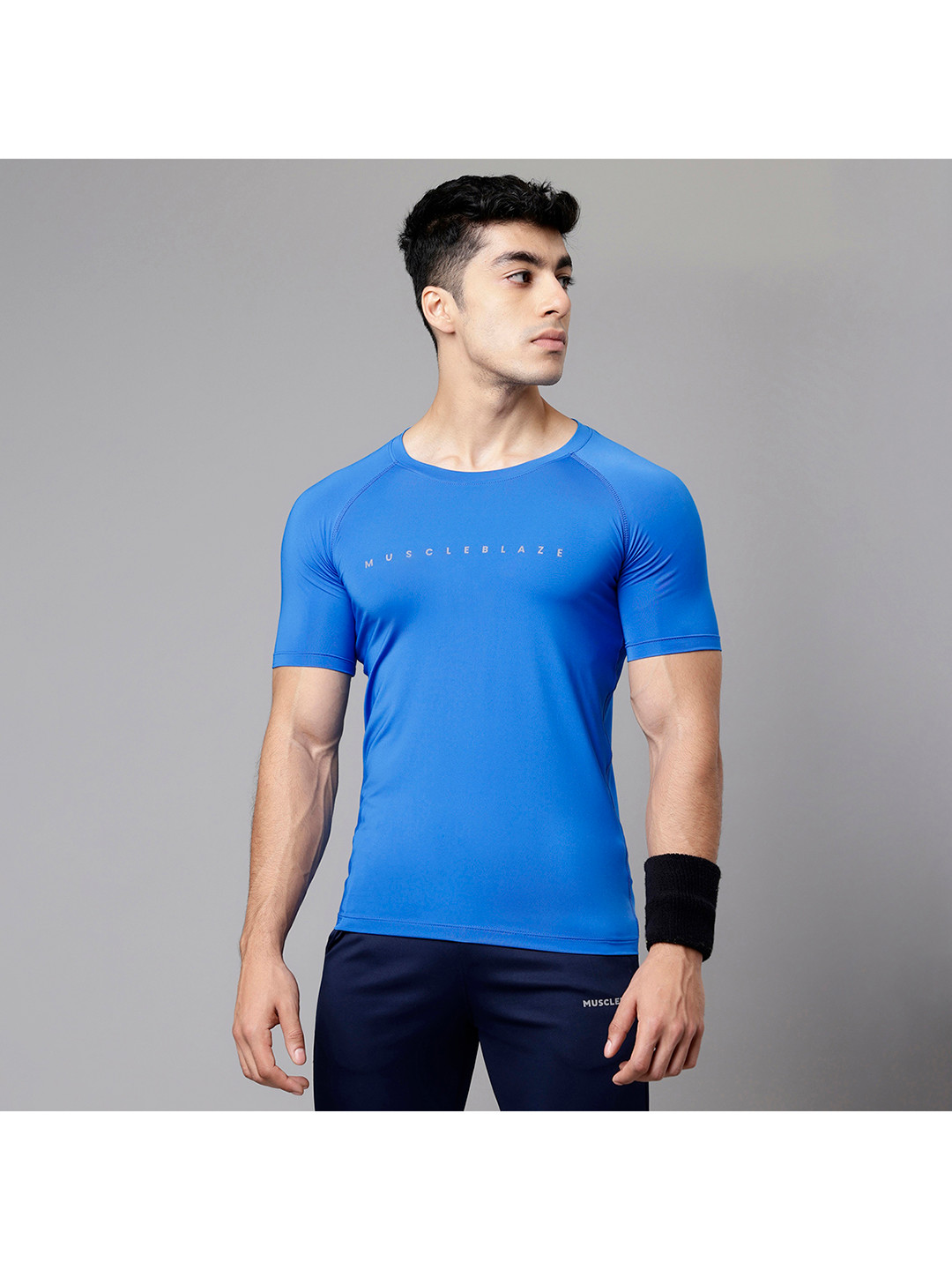 MuscleBlaze Men Compression T-shirt