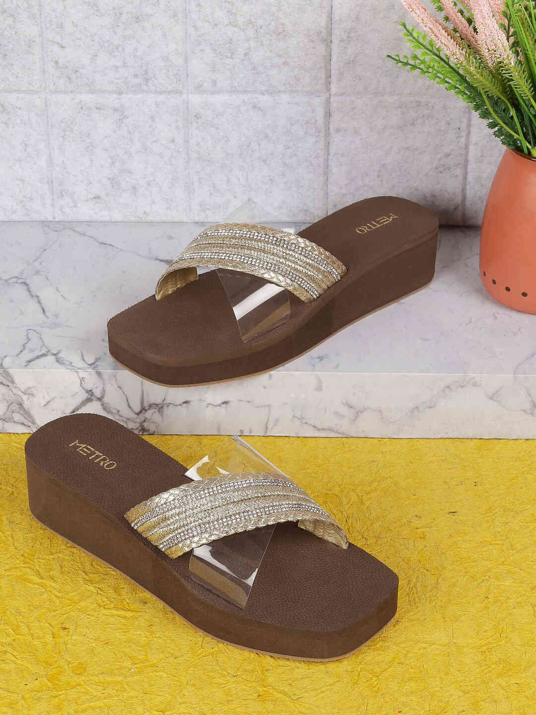 Metro Women's Wedge Casual Heels